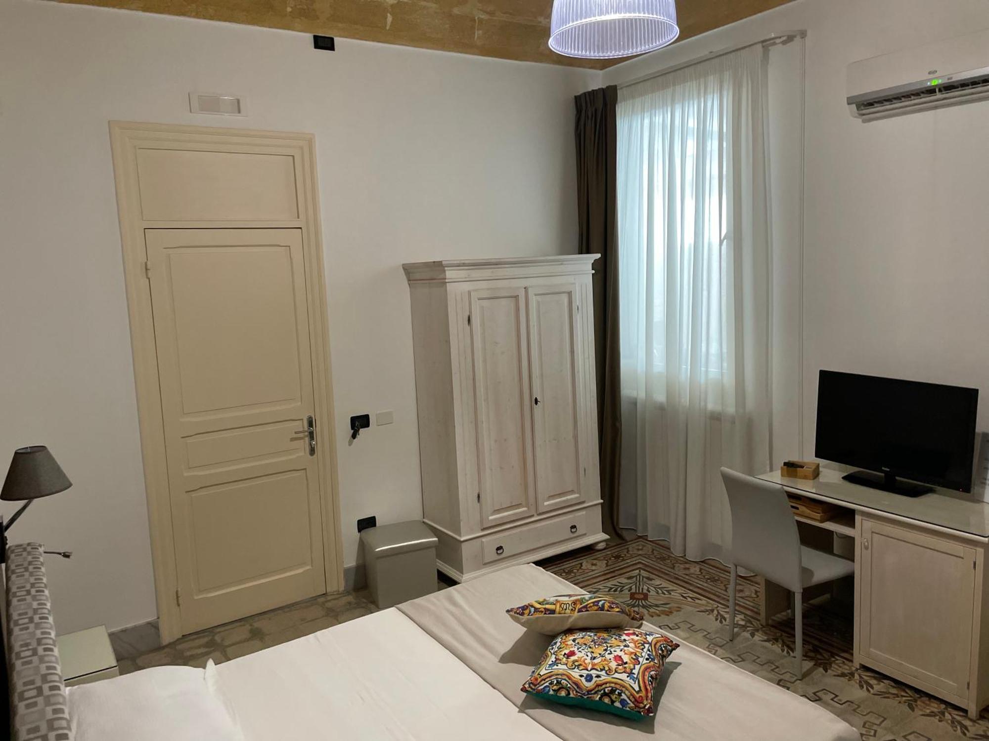 Casa Vacanze Woodhouse มาร์ซาลา ภายนอก รูปภาพ